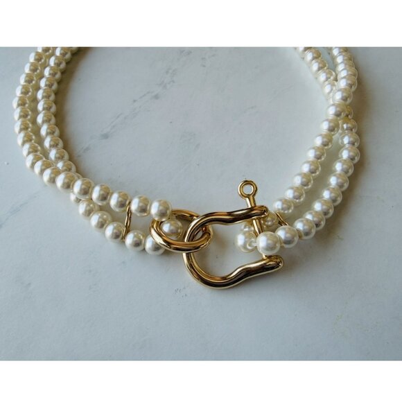 RARE! NWT Anthropologie Chunky Link Lock Pearl Necklace - Picture 6 of 6